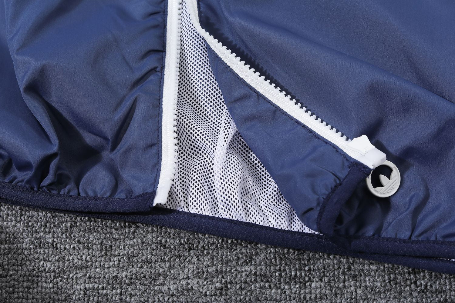 Casaco Real Madrid 2024-25 Azul e Branca