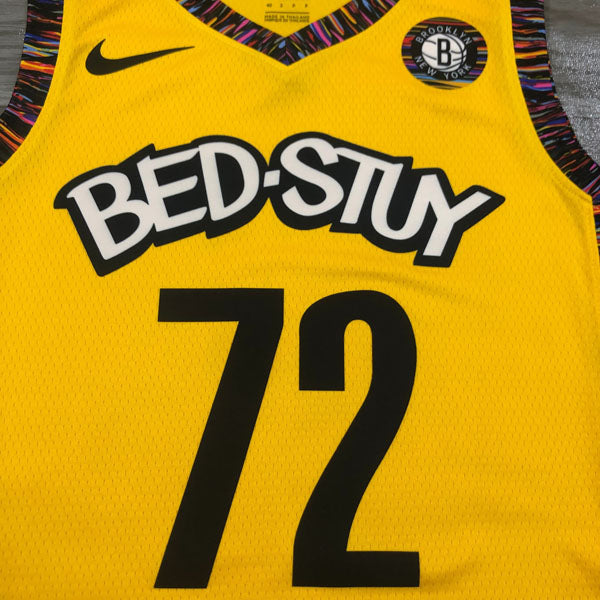 Regata Brooklyn Nets Bed Stuy Edition Notorius B.I.G Amarela