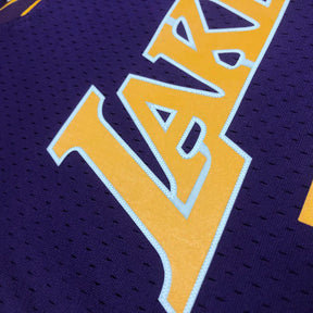 Regata Lakers Retrô Mitchell & Ness 2008/2009 Kobe Bryant Roxa