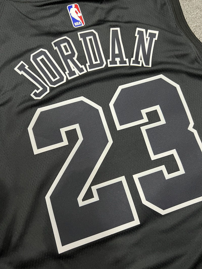 Regata Chicago Bulls Edição de MvP Michael Jordan Preta