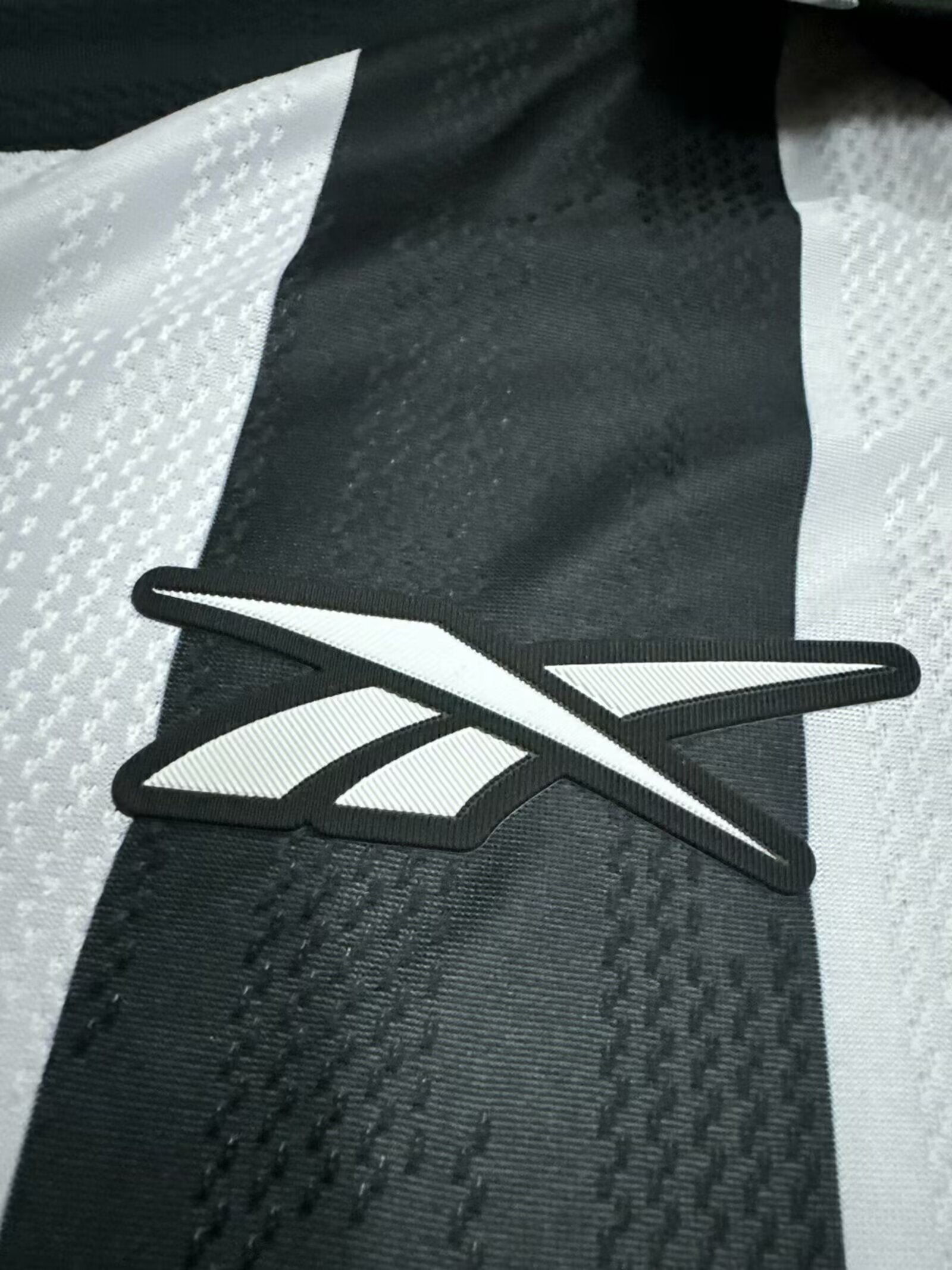 Camisa Botafogo 2025 Preta e Branca