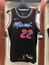 Regata Miami Heat Vice Night Edition Jimmy Butler Preta