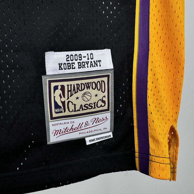 Regata Lakers Retrô Mitchell & Ness 2009/2010 Kobe Bryant