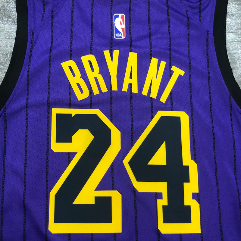 Regata Los Angeles Lakers City Edition 18/19 Kobe Bryant 24 Roxa