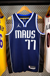 Regata Dallas Mavericks Statement Edition 23/24 Luka Doncic