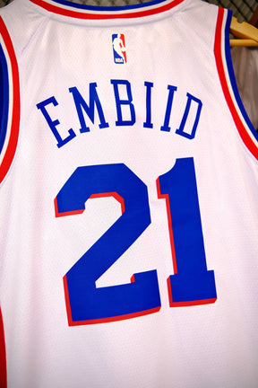 Regata Philadelphia 76ers Association Edition 24/25 Joel Embiid Branca