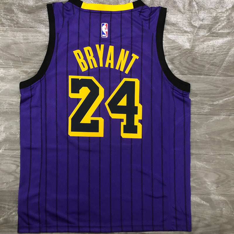 Regata Los Angeles Lakers City Edition 18/19 Kobe Bryant 24 Roxa