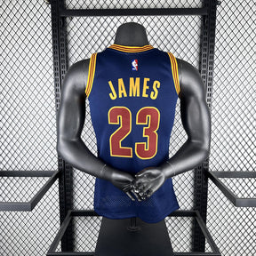 Regata Cleveland Cavaliers Retrô Mitchell & Ness 2015/2016 LeBron James