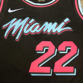 Regata Miami Heat Vice Night Edition Jimmy Butler Preta