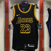 Regata Los Angeles Lakers Black Mamba LeBron James 23 Preta