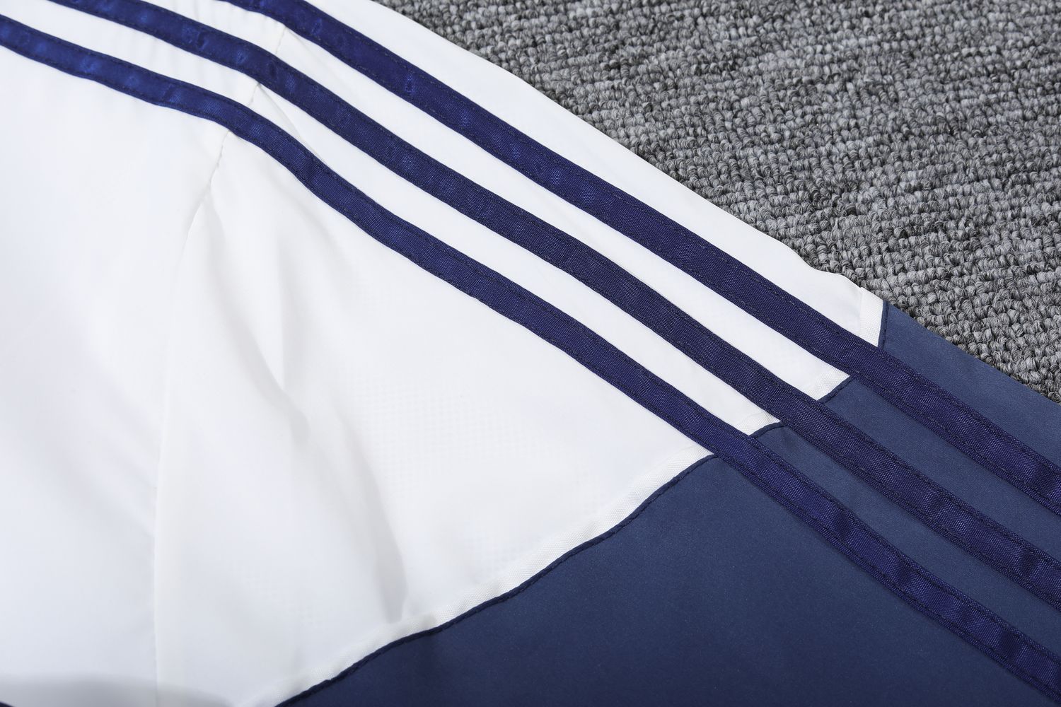 Casaco Real Madrid 2024-25 Azul e Branca