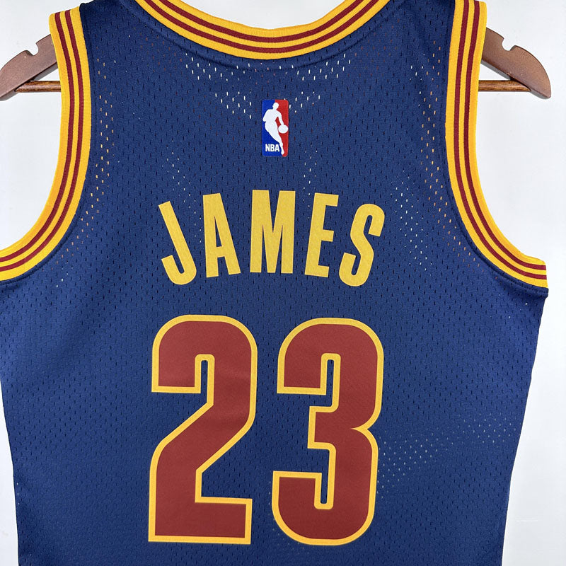 Regata Cleveland Cavaliers Retrô Mitchell & Ness 2015/2016 LeBron James